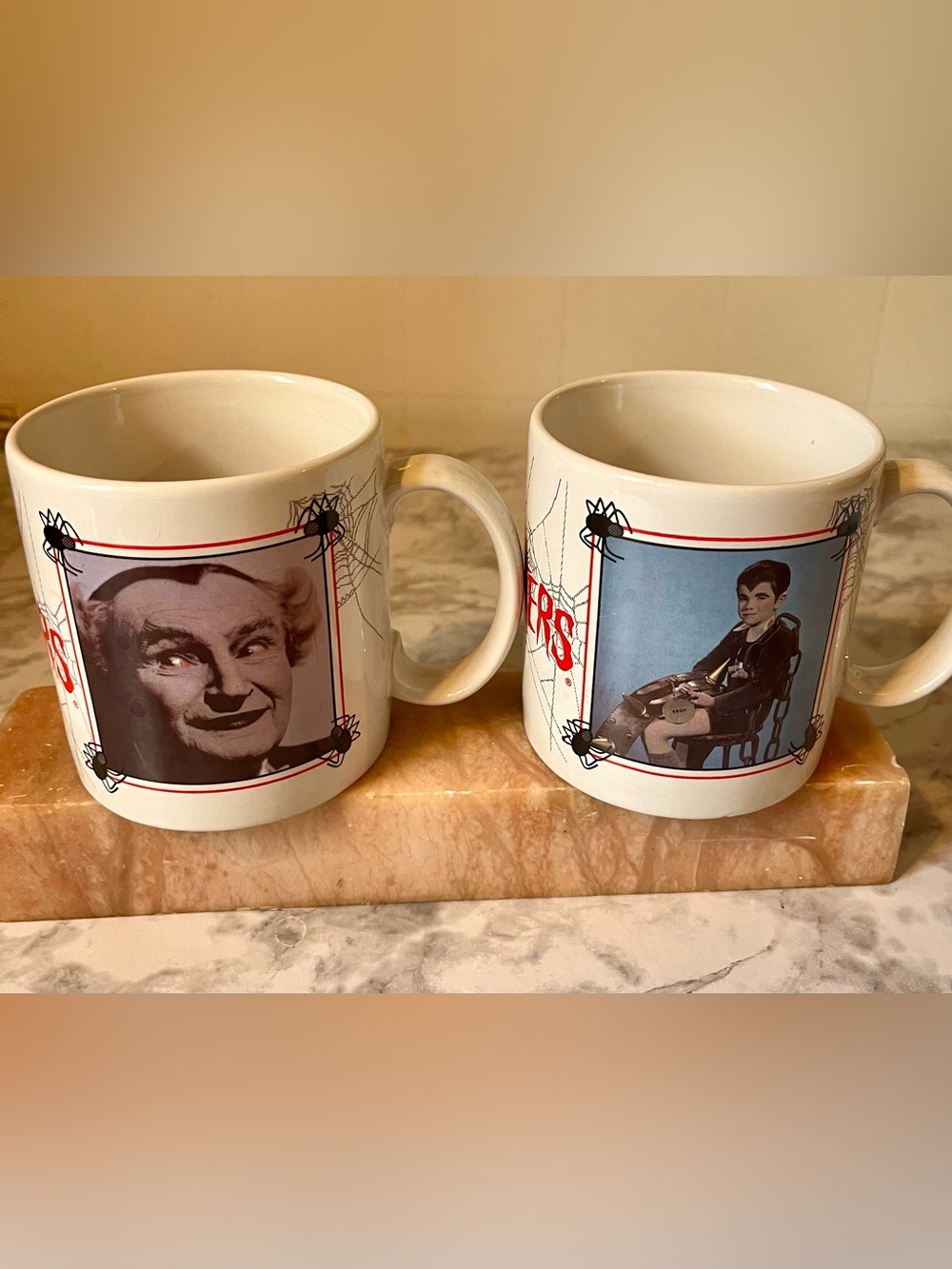 THE MUNSTERS 1964 Eddy & Grandpa Munster Coffee Mug Set Hamilton Gifts Vintage